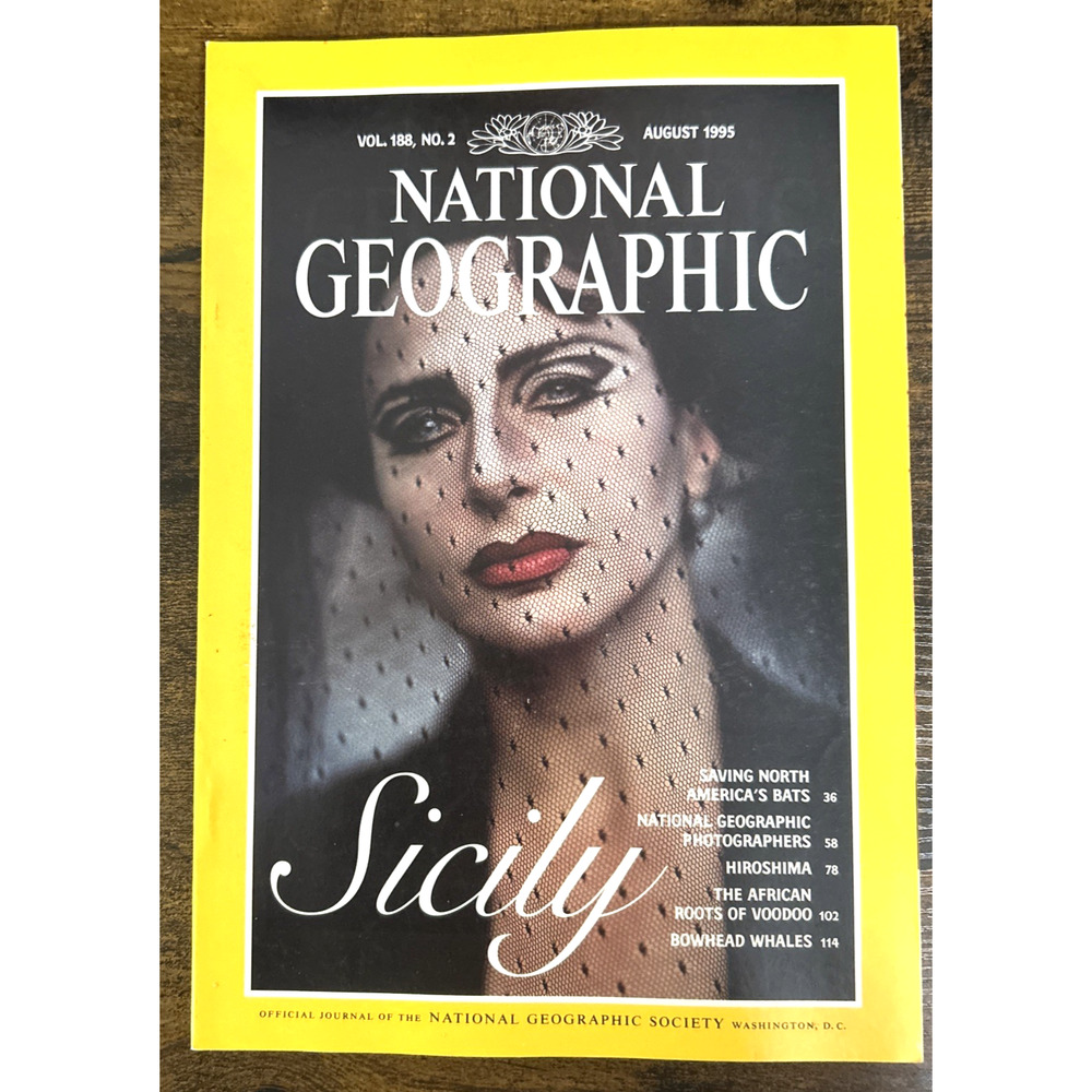 National Geographic Magazine August 1995 Sicily Bats Hiroshima Voodoo Whales